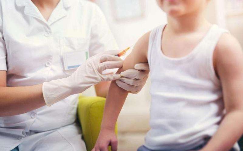 Những điều cần biết về việc tiêm chủng vắc xin cho trẻ