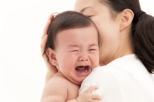 Dấu hiệu nhận biết sớm tuần khủng hoảng của trẻ