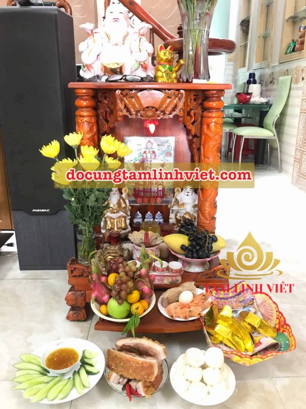 ban-tho-than-tai-600x800-1 Bàn thờ Thần Tài đặt nơi trang nghiêm và luôn giữ sạch sẽ