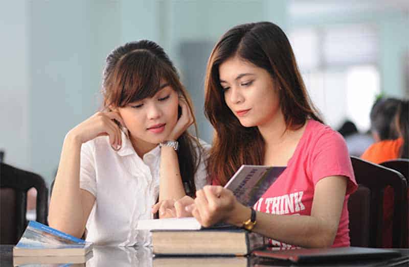 Bảo vệ con gái