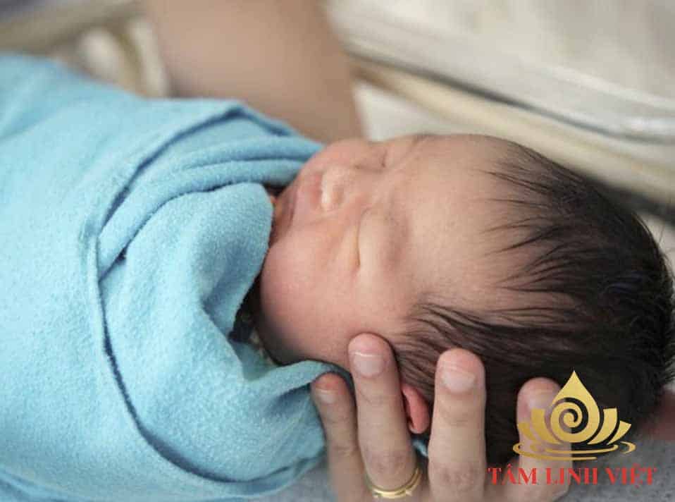 Việc tính ngày để cúng đầy tháng tùy vào giới tính của bé