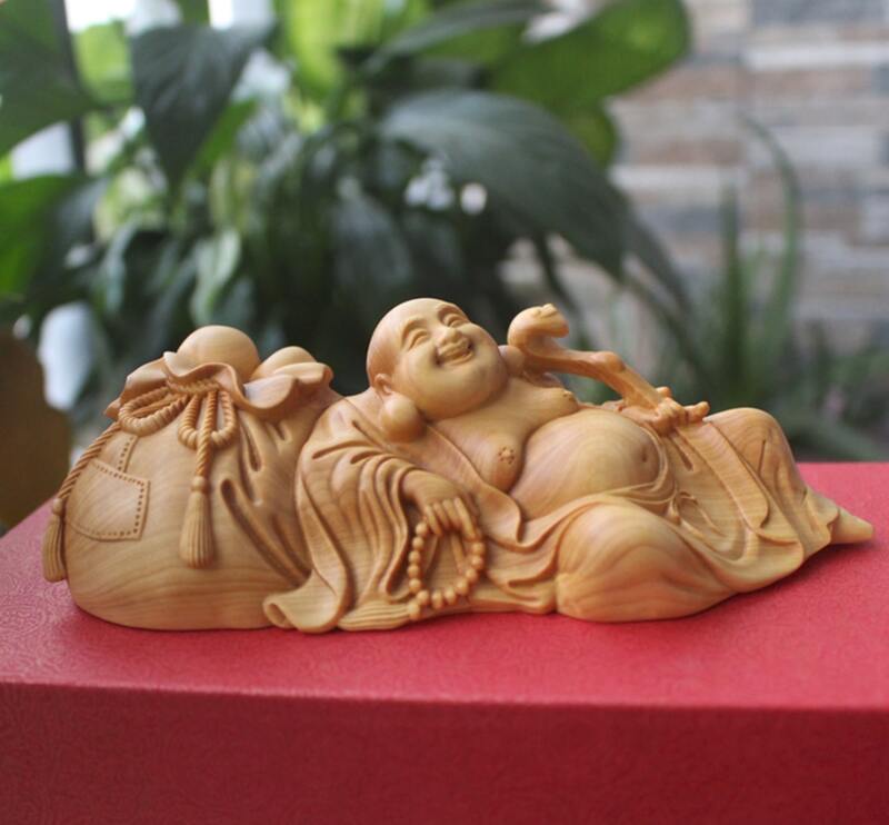 Tượng Phật Di Lặc để xe ô tô bằng gỗ hoàng dương