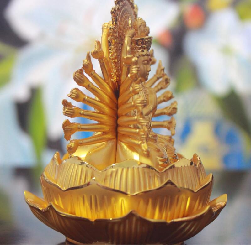 Tượng Phật Thiên Thủ Thiên nhãn có 2 mặt giống nhau